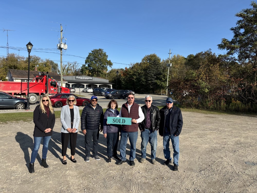 caledon east downton revitalization support photo opp